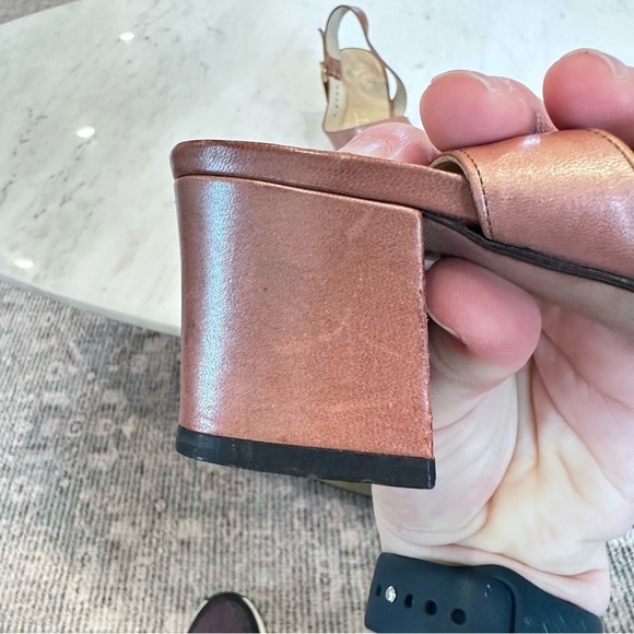 Bottega Veneta Light Brown Leather Strappy Block Heel Sandal with Gold Buckle 8B - Picture 3 of 14